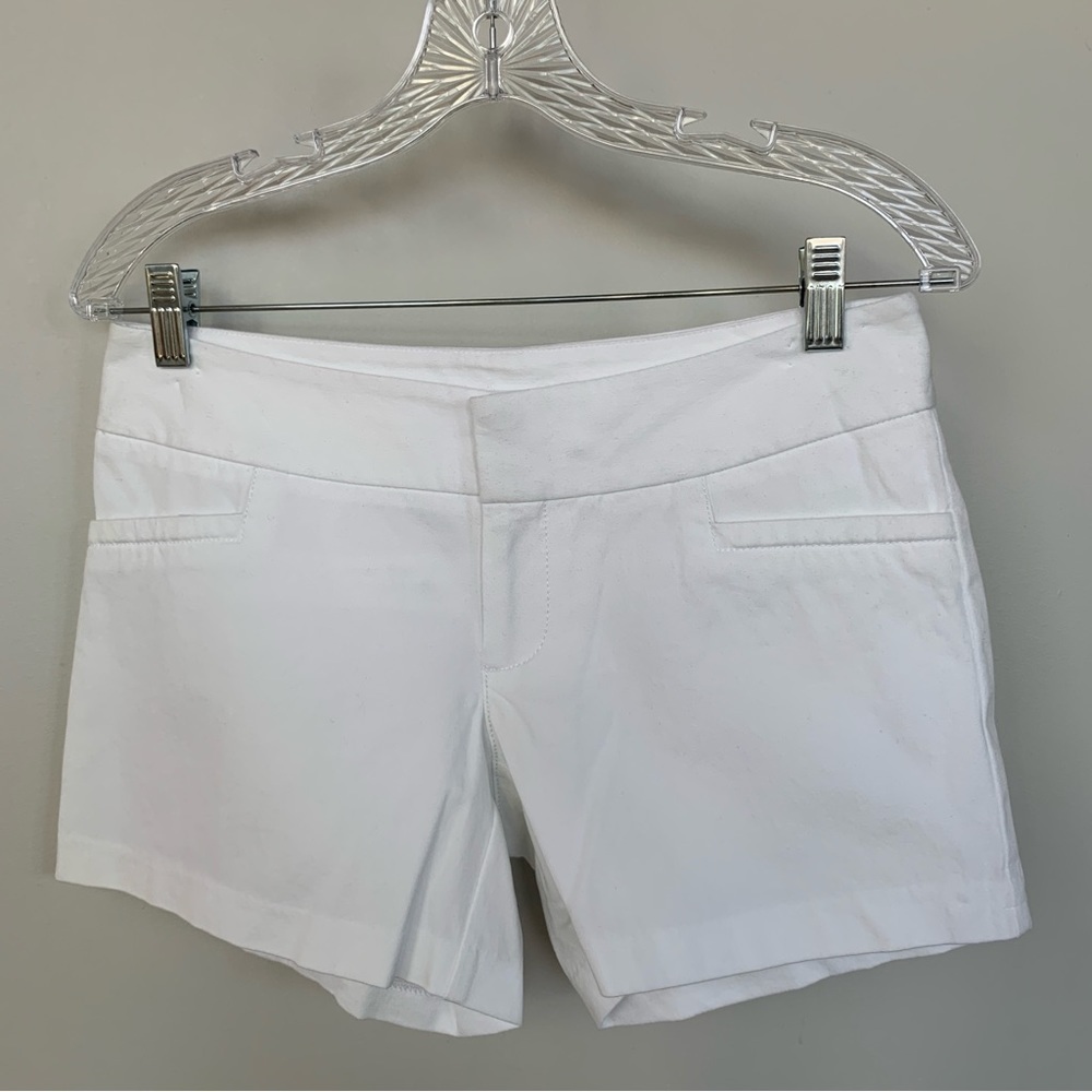 Lilly Pulitzer White Shorts Size 0